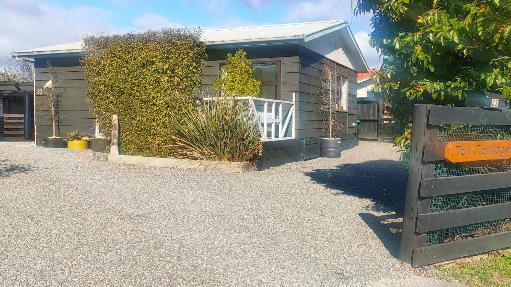 Tui Cottage Martinborough Ngoại thất bức ảnh